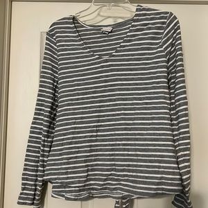 Andea WY stripped long sleeve shirt with tie in back